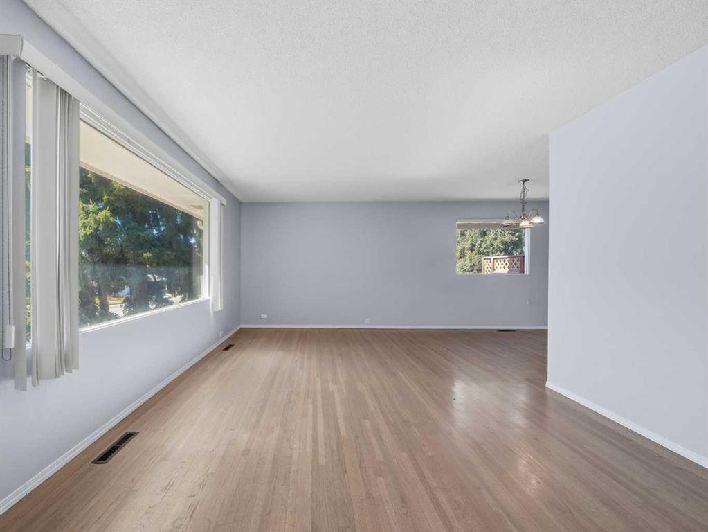 Picture for 5123 Bulyea Road NW