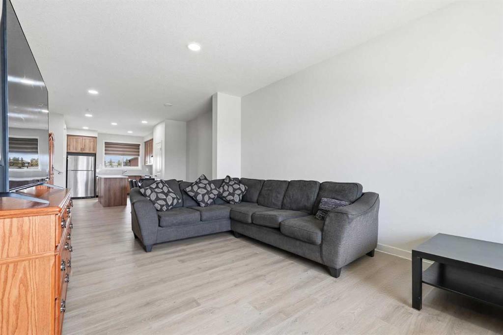 Picture for 1612 Rangeview Drive SE
