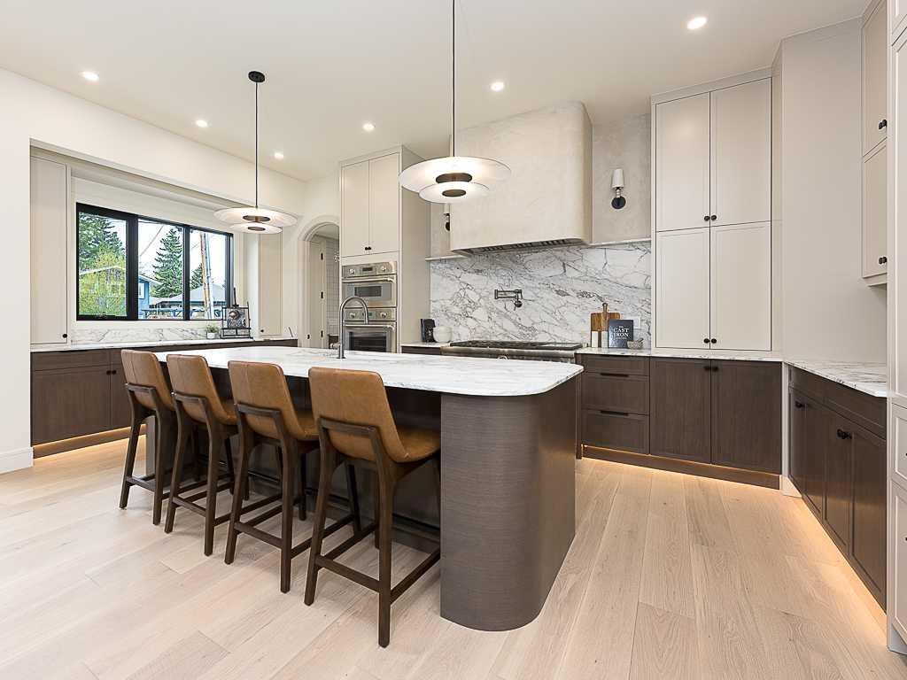 Picture for 15 42 Street SW