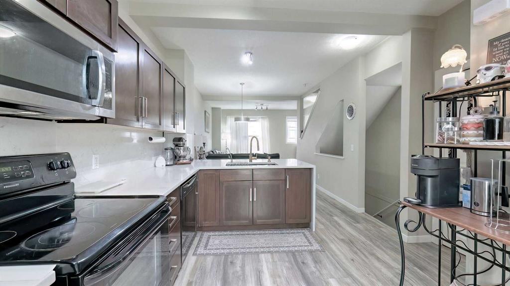 Picture for 54 New Brighton Point SE