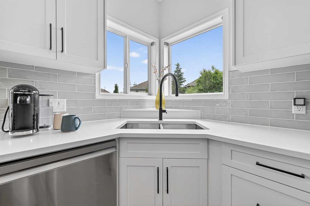 Picture for 36 Somerside Bay SW