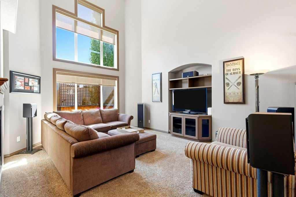 Picture for 23 Aspen Stone Crescent SW