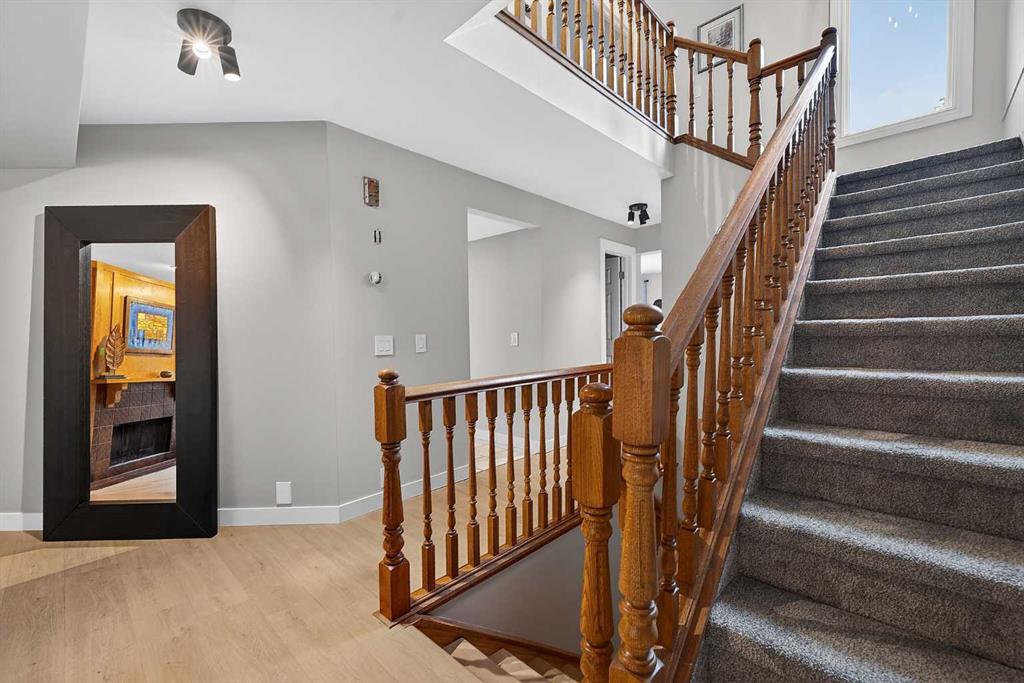 Picture for 4, 448 Strathcona Drive SW