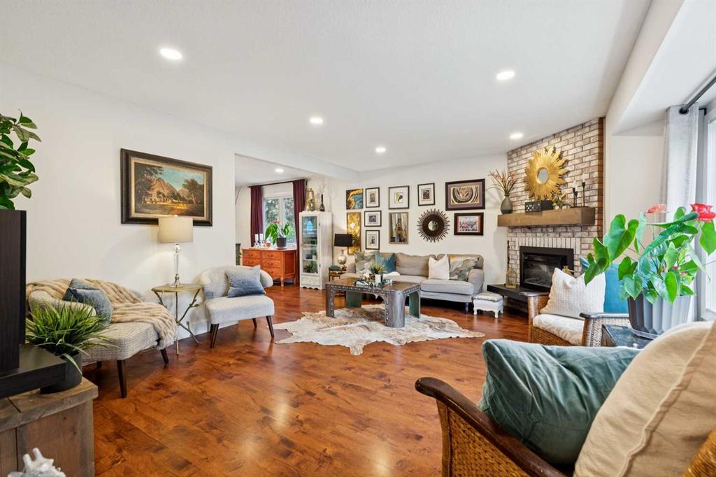 Picture for 444 Bracewood Crescent SW