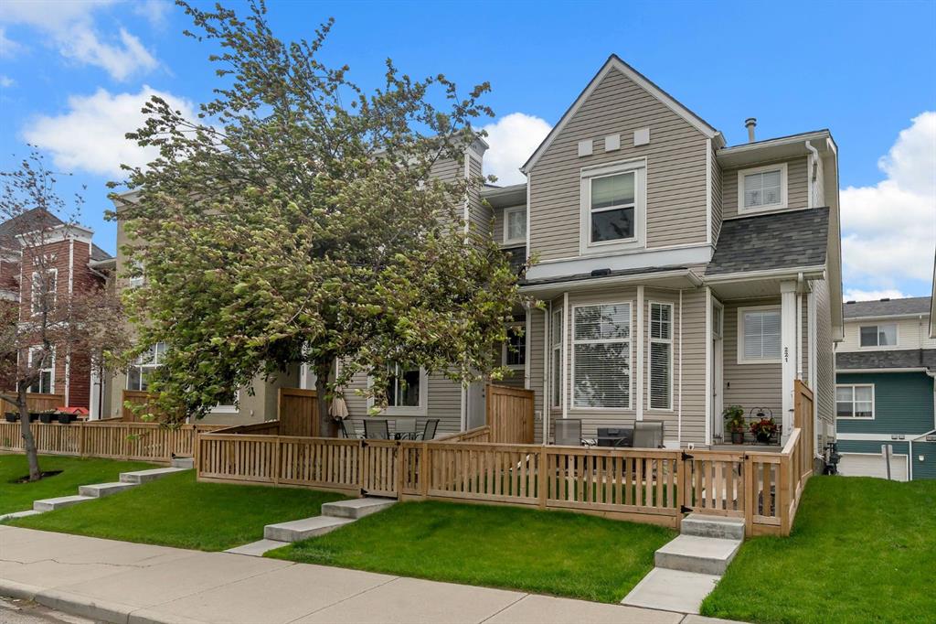 Picture for 223 McKenzie Towne Gate SE