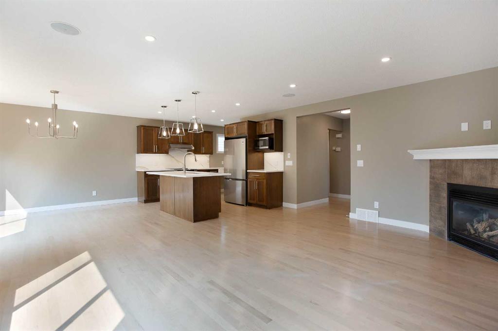 Picture for 714 Auburn Bay Heights SE