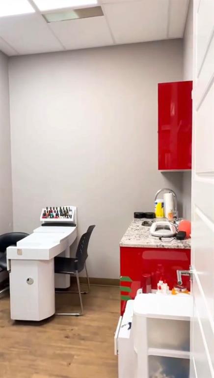 Picture for 7171 80 Avenue NE