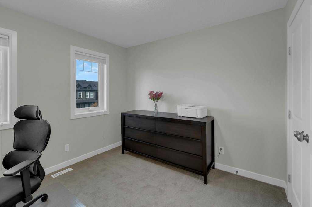 Picture for 98 Evanscrest Terrace NW https://www.cirrealty.ca/reb/creb/16/A2266916_22.jpg