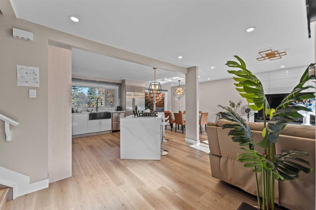 Picture for 3832 40 Avenue NW