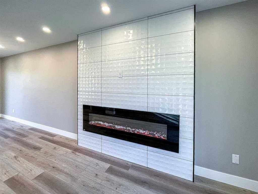 Picture for 3832 40 Avenue NW