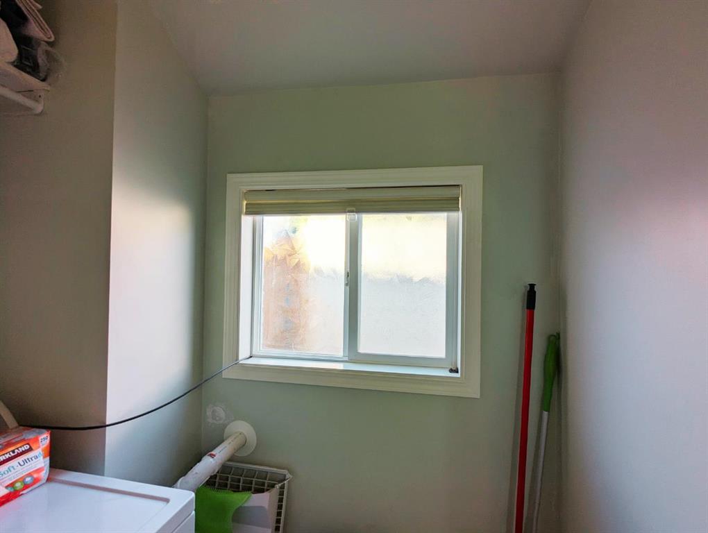 Picture for 119 47 Avenue W https://www.cirrealty.ca/reb/creb/16/A2267316_12.jpg