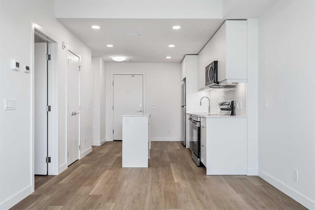 Picture for 2310, 8500 19 Avenue SE https://www.cirrealty.ca/reb/creb/16/A2267616_8.jpg