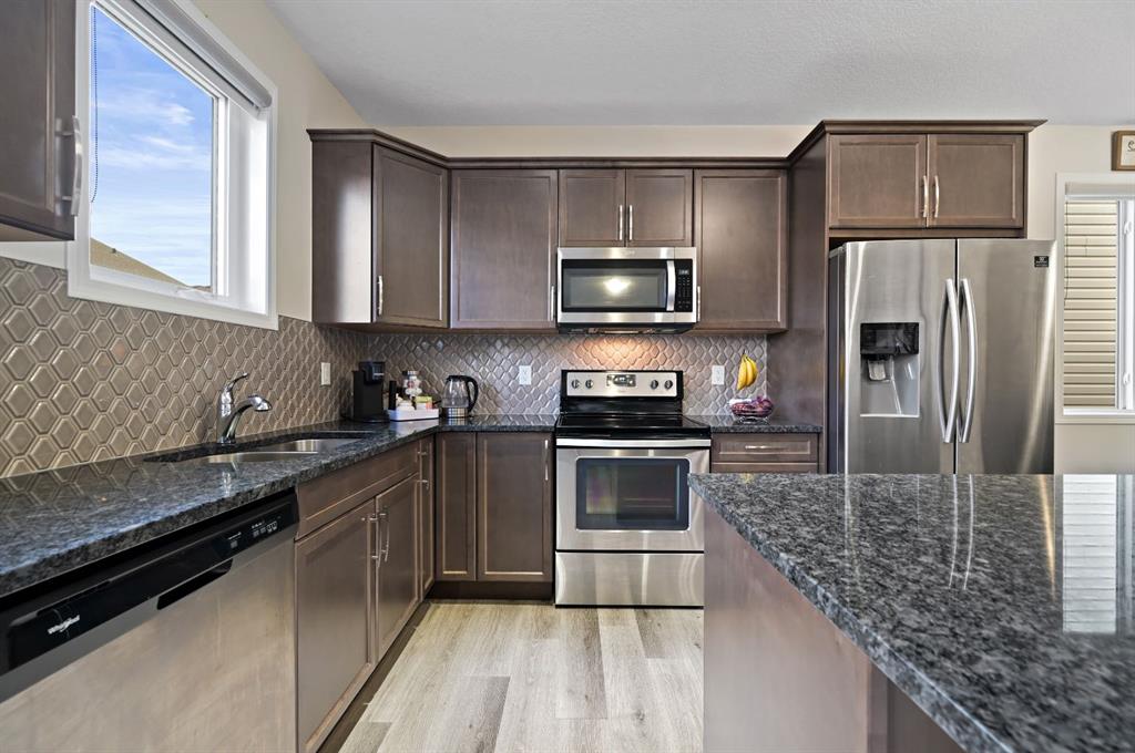 Picture for 418 Windrow Common SW