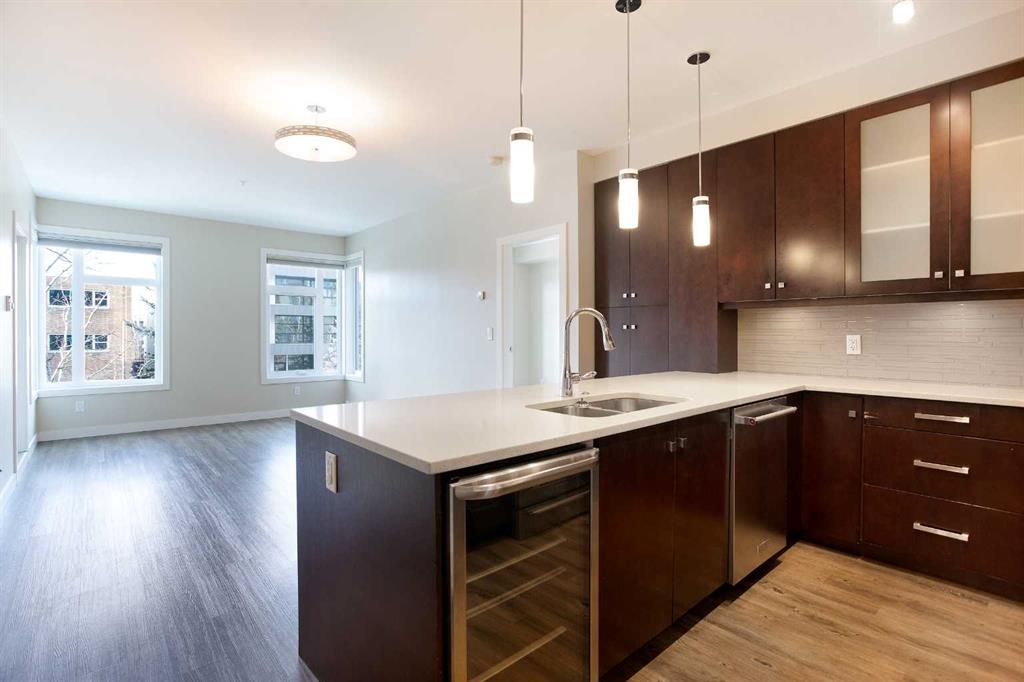 Picture for 207, 1720 10 Street SW