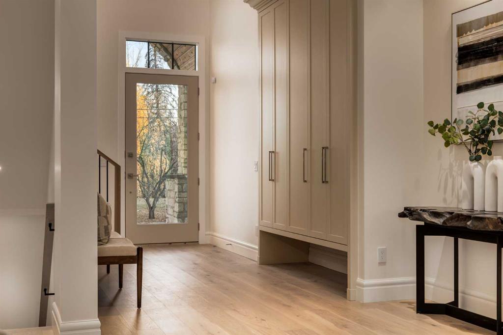 Picture for 412 40 Avenue SW