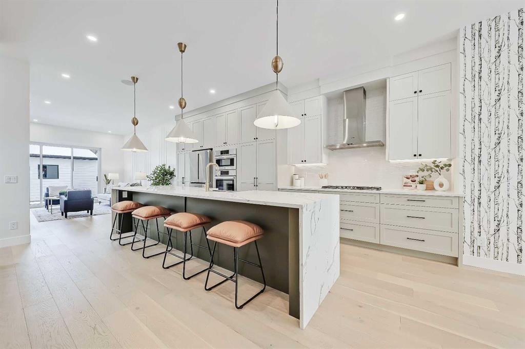 Picture for 1728 19 Avenue NW