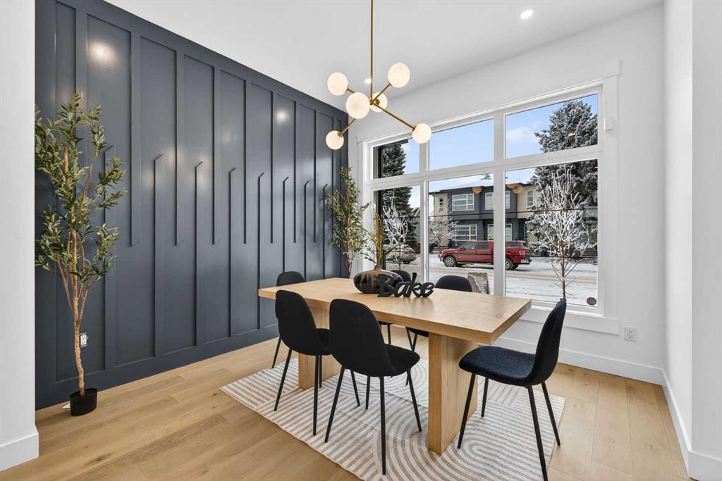 Picture for 452 22 Avenue NE