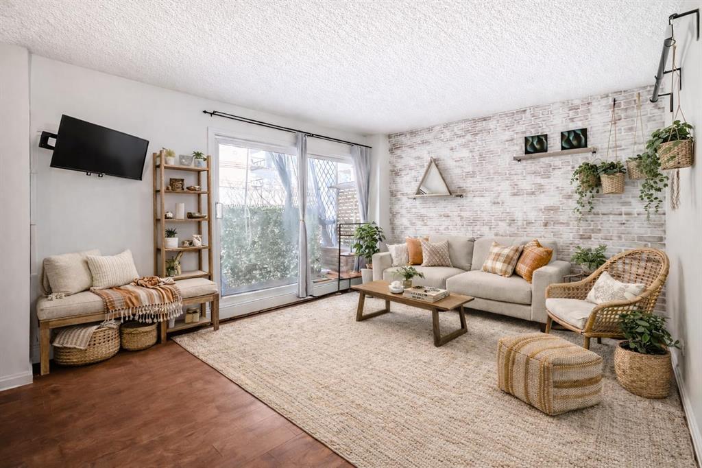 Picture for 208, 1222 13 Avenue SW