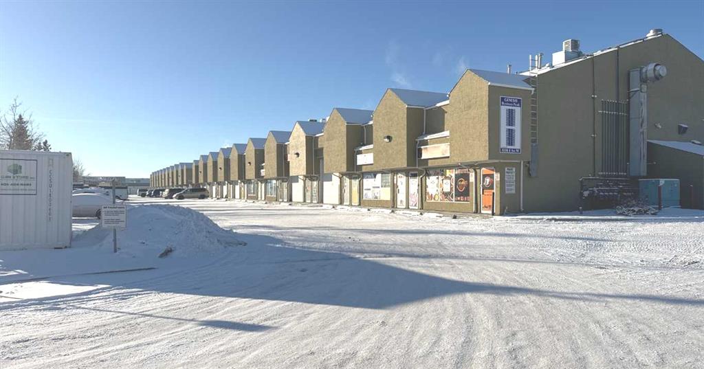 Picture for 605, 3208 8 Avenue NE