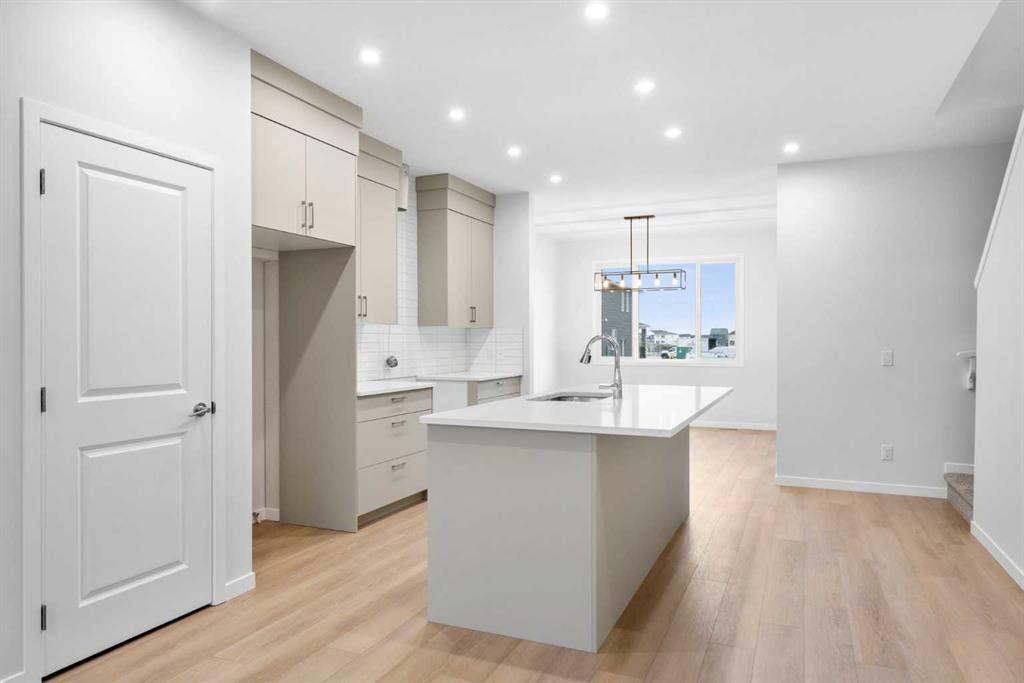 Picture for 17 Creekview Manor SW