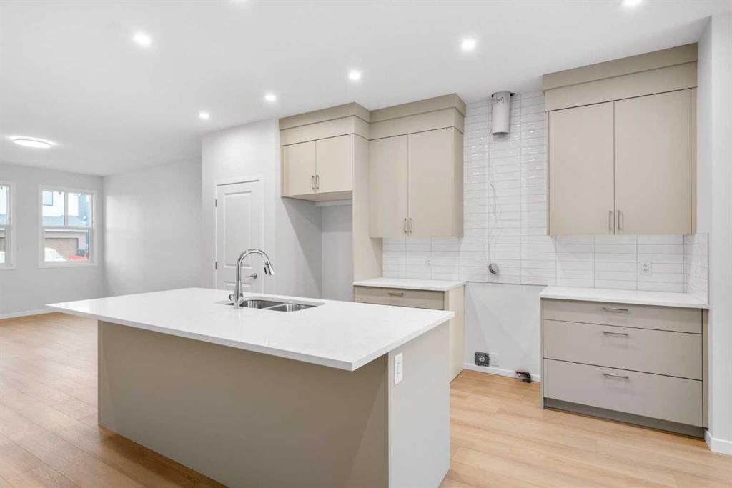 Picture for 17 Creekview Manor SW