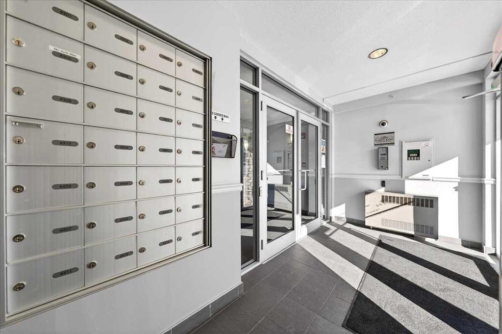 Picture for 4211, 155 Skyview Ranch Way NE