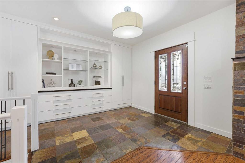 Picture for 2623 Glenmount Drive SW