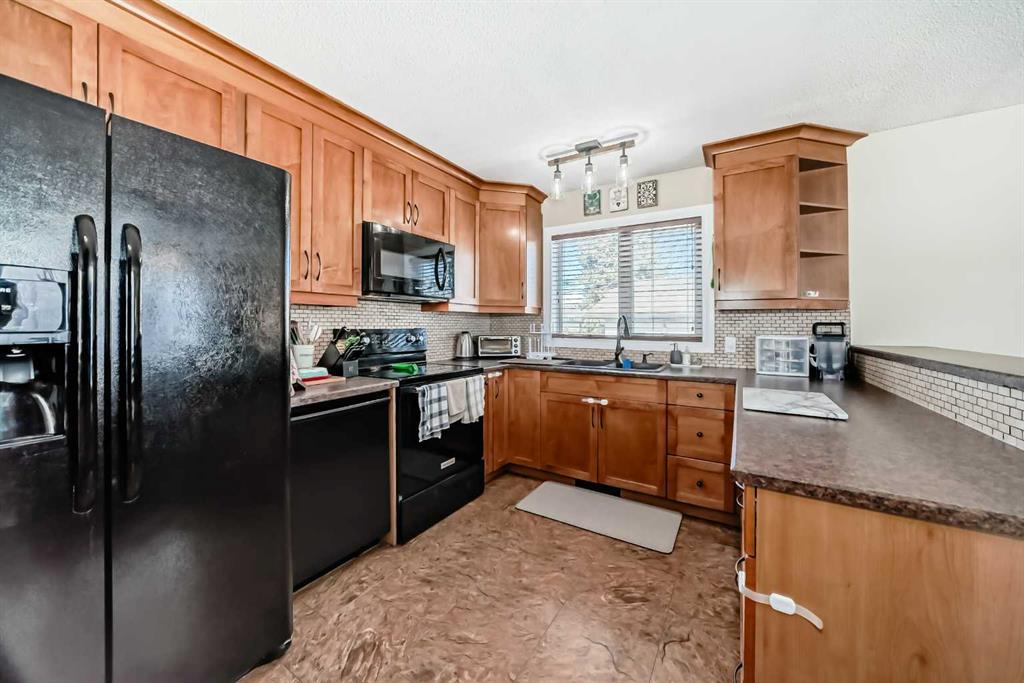 Picture for 5202 44 Street 