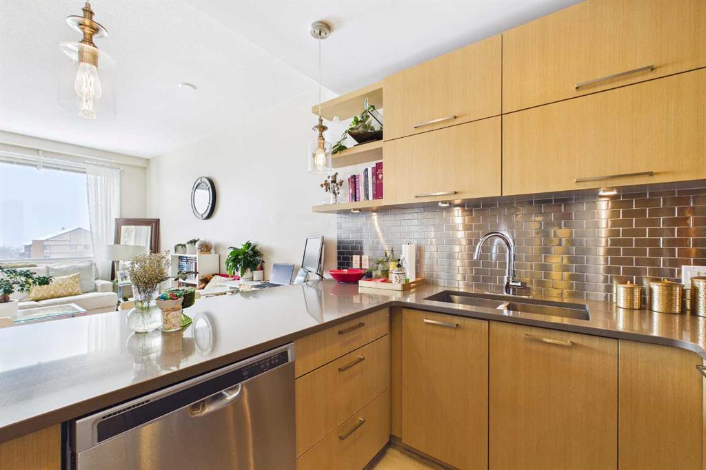 Picture for 320, 707 4 Street NE