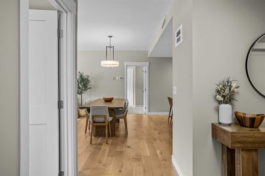 Picture for 200, 707 Spring Creek Drive 