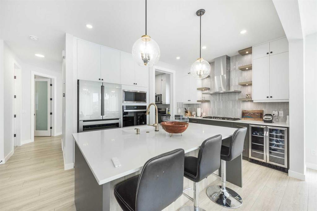 Picture for 181 Amblehurst Rise NW