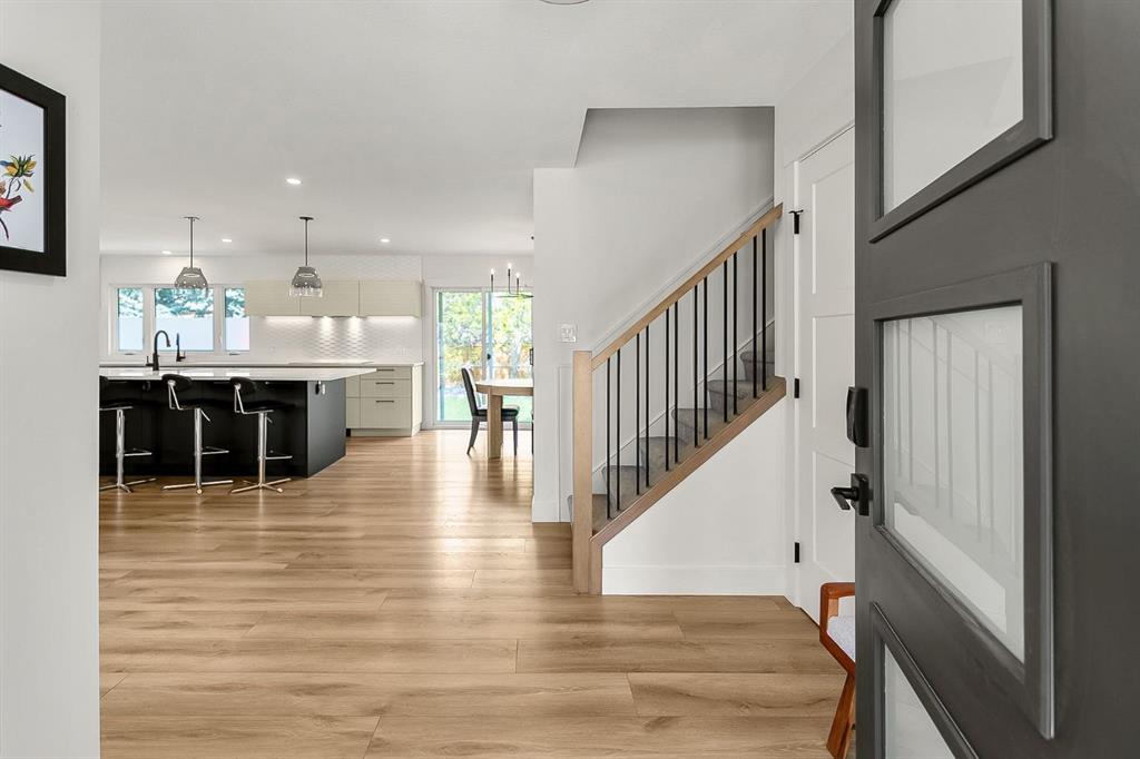 Picture for 75 Woodacres Crescent SW
