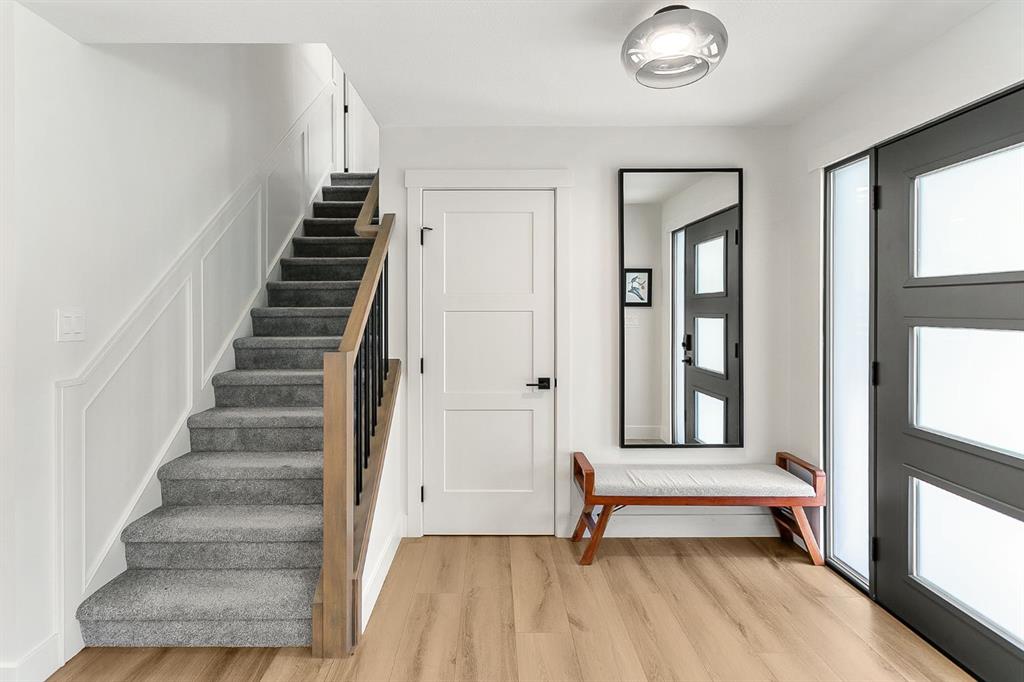 Picture for 75 Woodacres Crescent SW