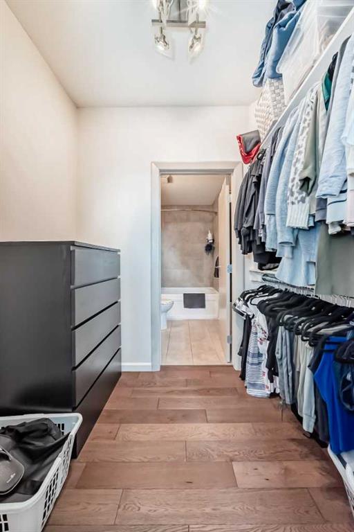 Picture for 1010, 210 15 Avenue SE