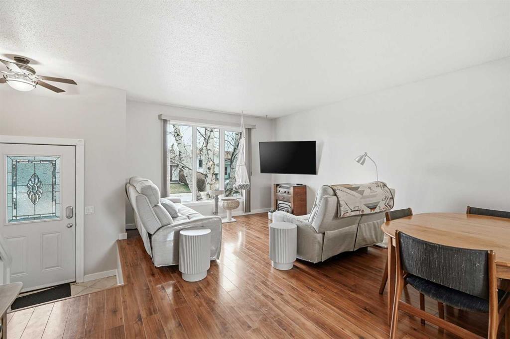 Picture for 20 Dovely Way SE