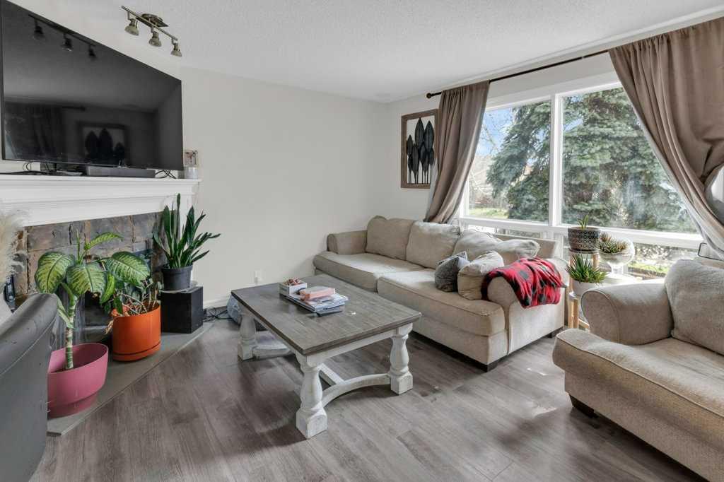 Picture for 171 Erin Mount Place SE