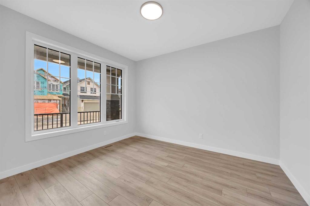 Picture for 37 Hotchkiss Gardens SE