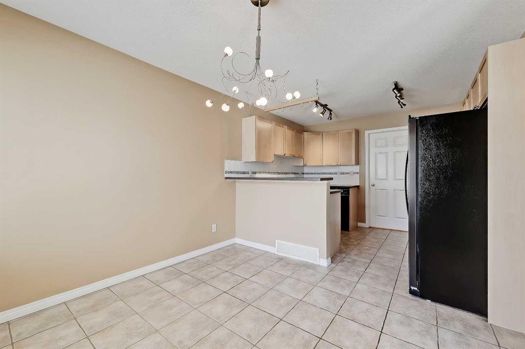 Picture for 40 Simcoe Place SW