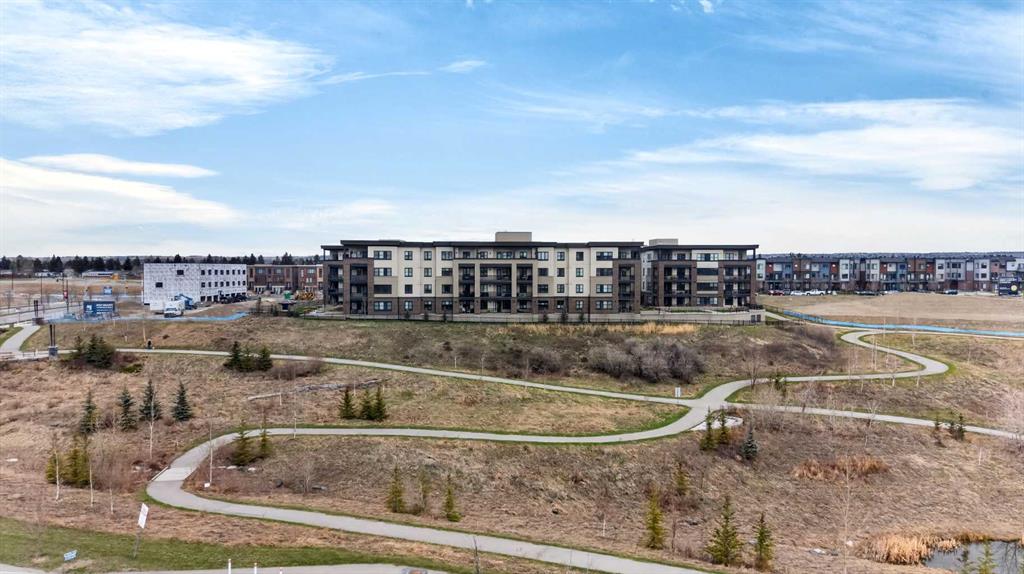 Picture for 2105, 80 Greenbriar Place NW
