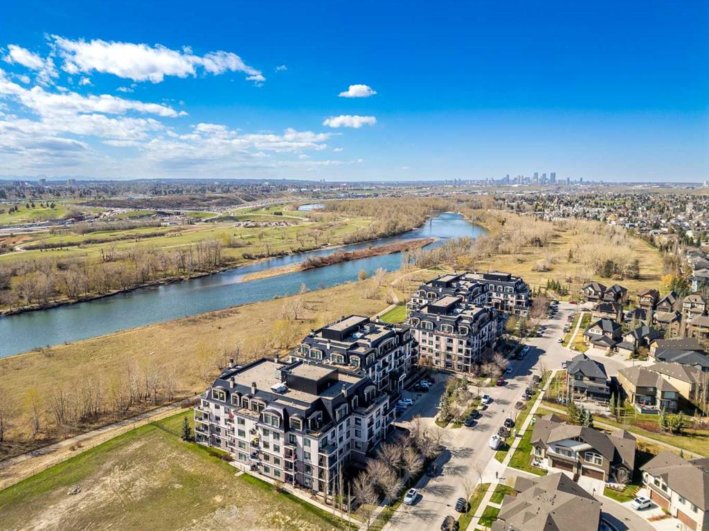 Picture for 305, 221 Quarry Way SE