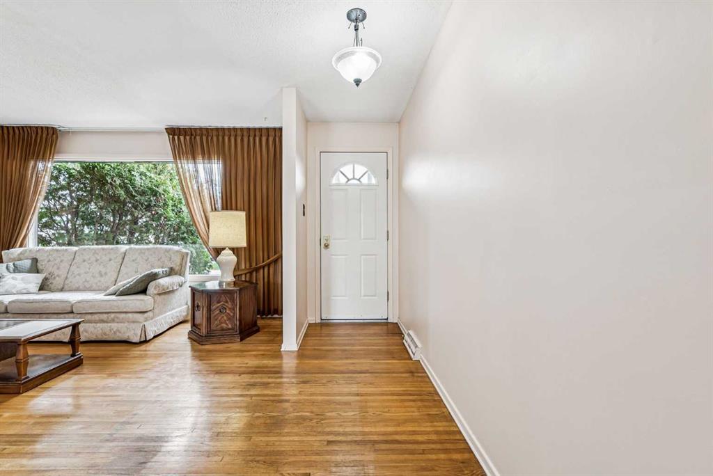 Picture for 9843 5 Street SE
