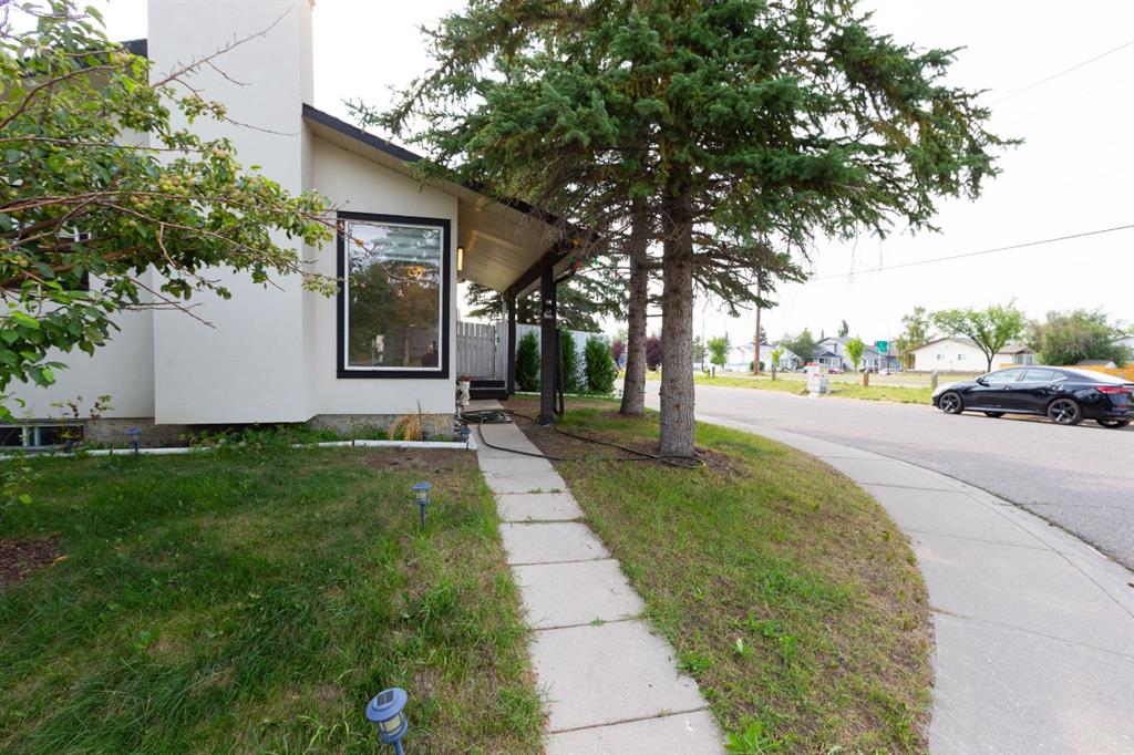 Picture for 95 Castleridge Close NE