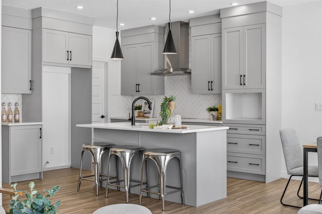 Picture for 1090 Bayview Crescent 