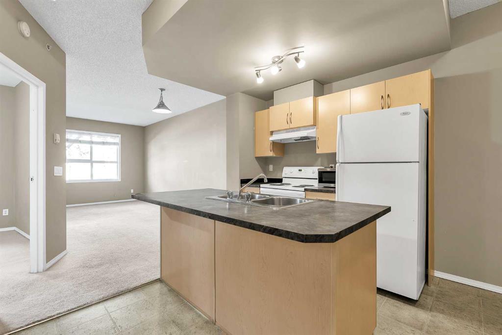 Picture for 1103, 73 Erin Woods Court SE