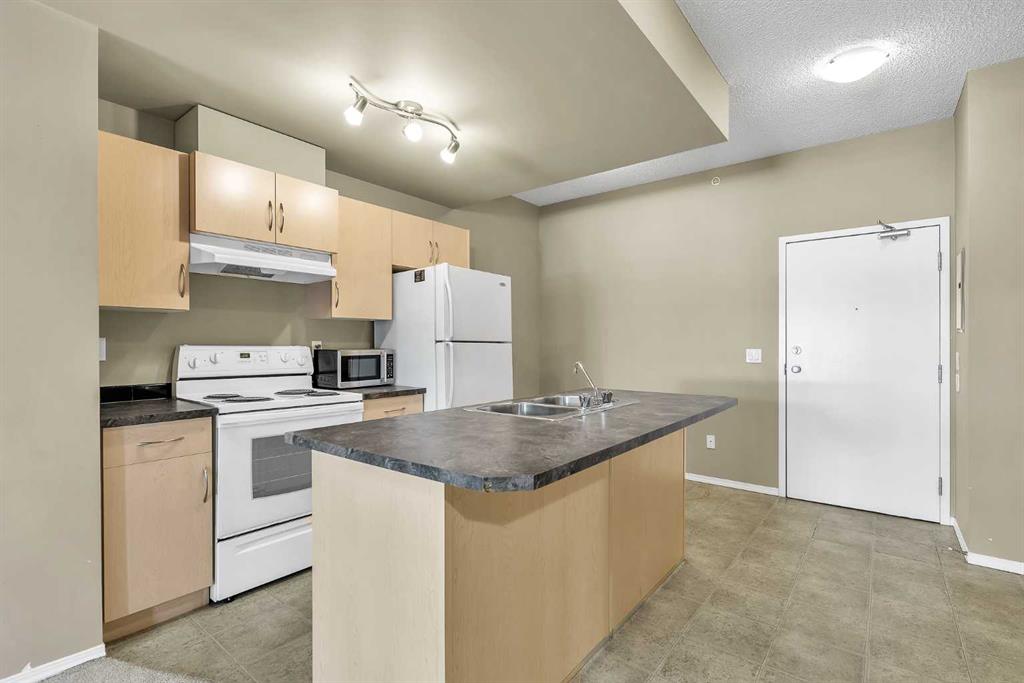 Picture for 1103, 73 Erin Woods Court SE