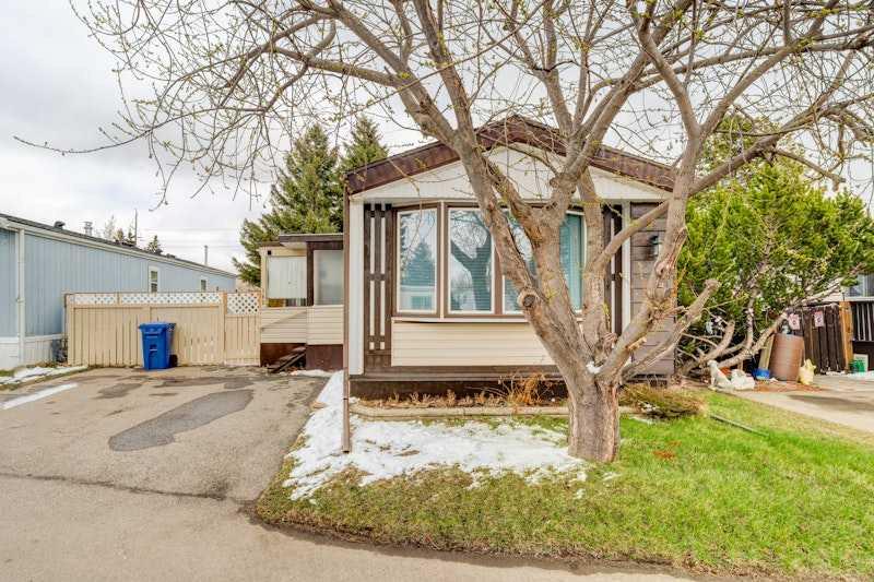 Picture for 162, 6724 17 Avenue SE