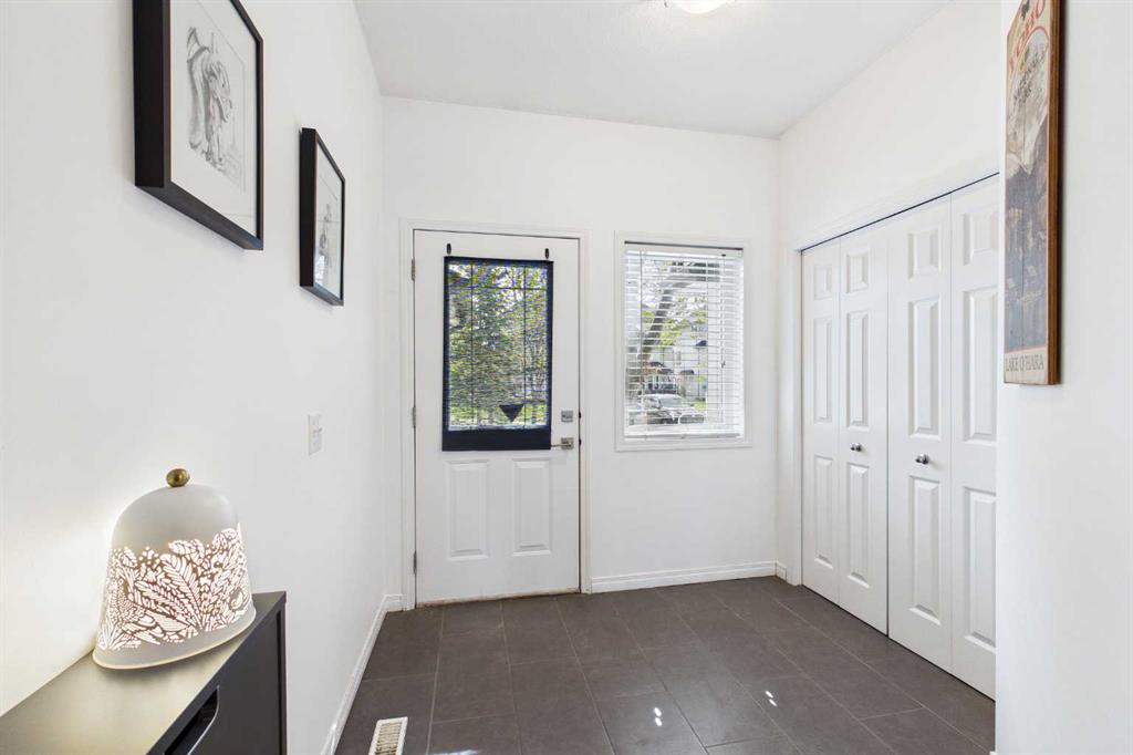Picture for 144 Simcoe Place SW