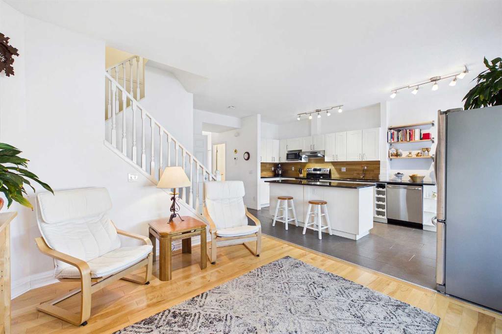 Picture for 144 Simcoe Place SW