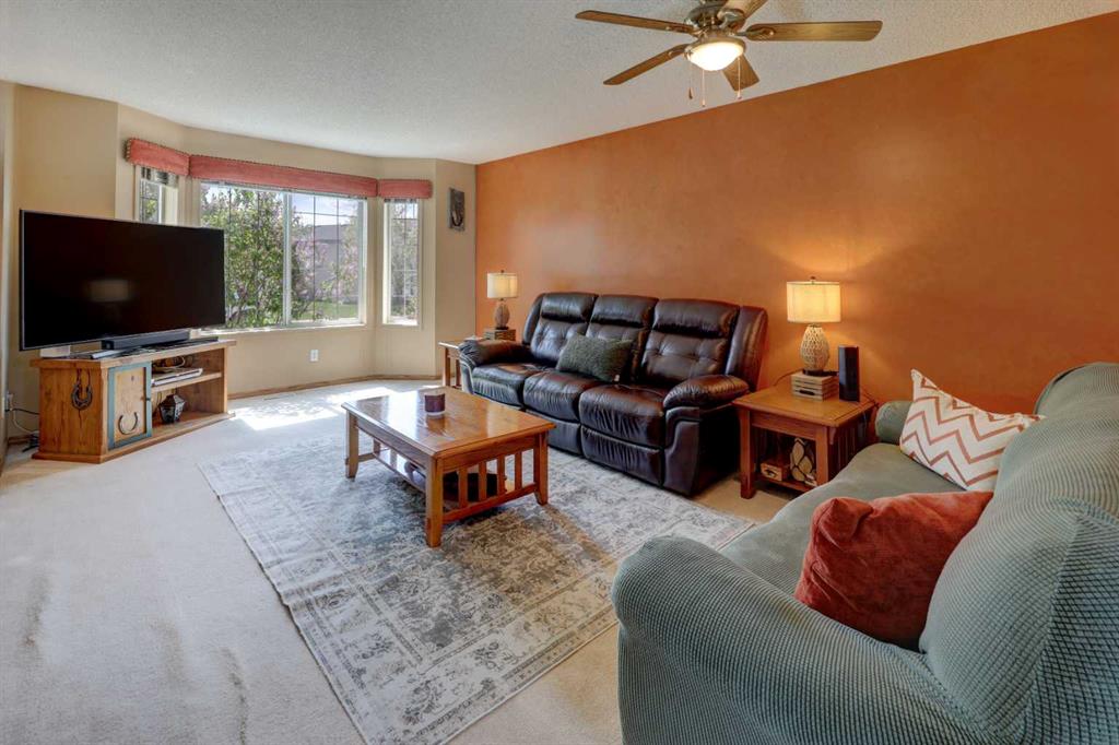 Picture for 47 Martinvalley Way NE