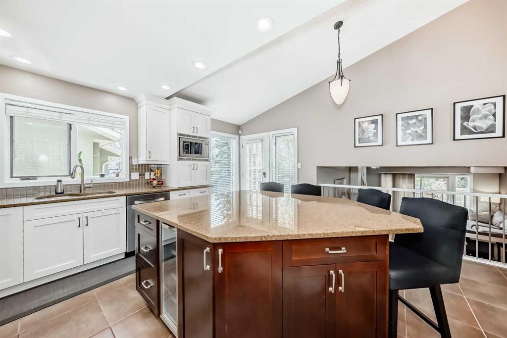 Picture for 139 Wood Valley Bay SW